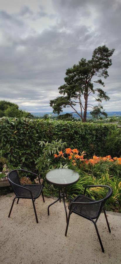 Minutes From Lyme Regis Self-Catering Suite With Stunning Countryside Views & Double Bath 엑스민스터 외부 사진