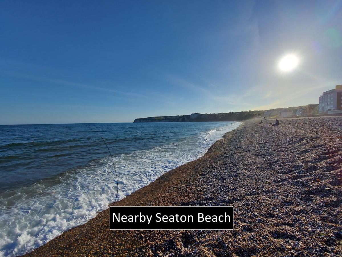 Minutes From Lyme Regis Self-Catering Suite With Stunning Countryside Views & Double Bath 엑스민스터 외부 사진